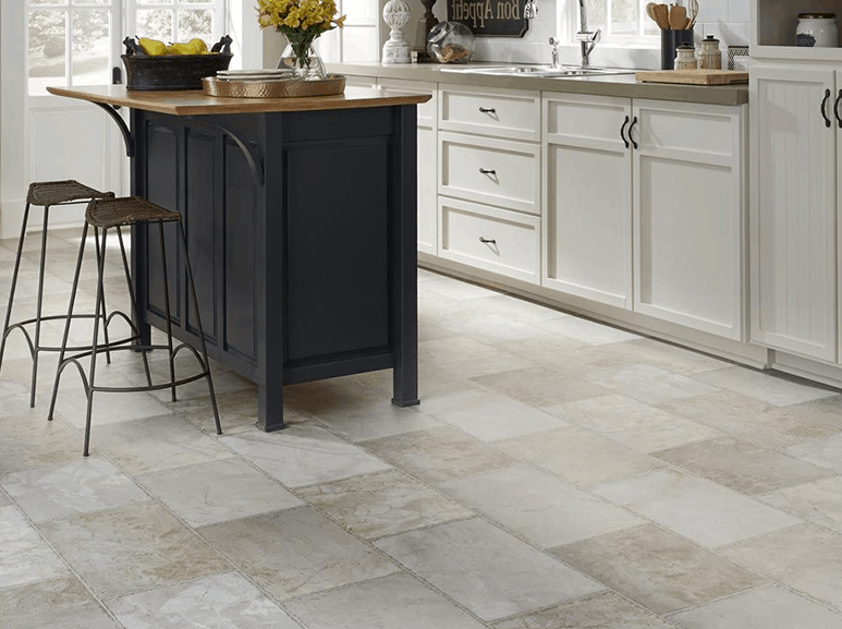 2 KITCHEN FLOORING TRENDS